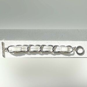 White & silver tone bracelet. Toggle clasp. Great 4 summer! Discount in listing!
